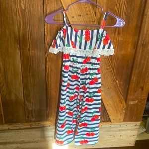 One piece capri romper size 2XL(8-9)